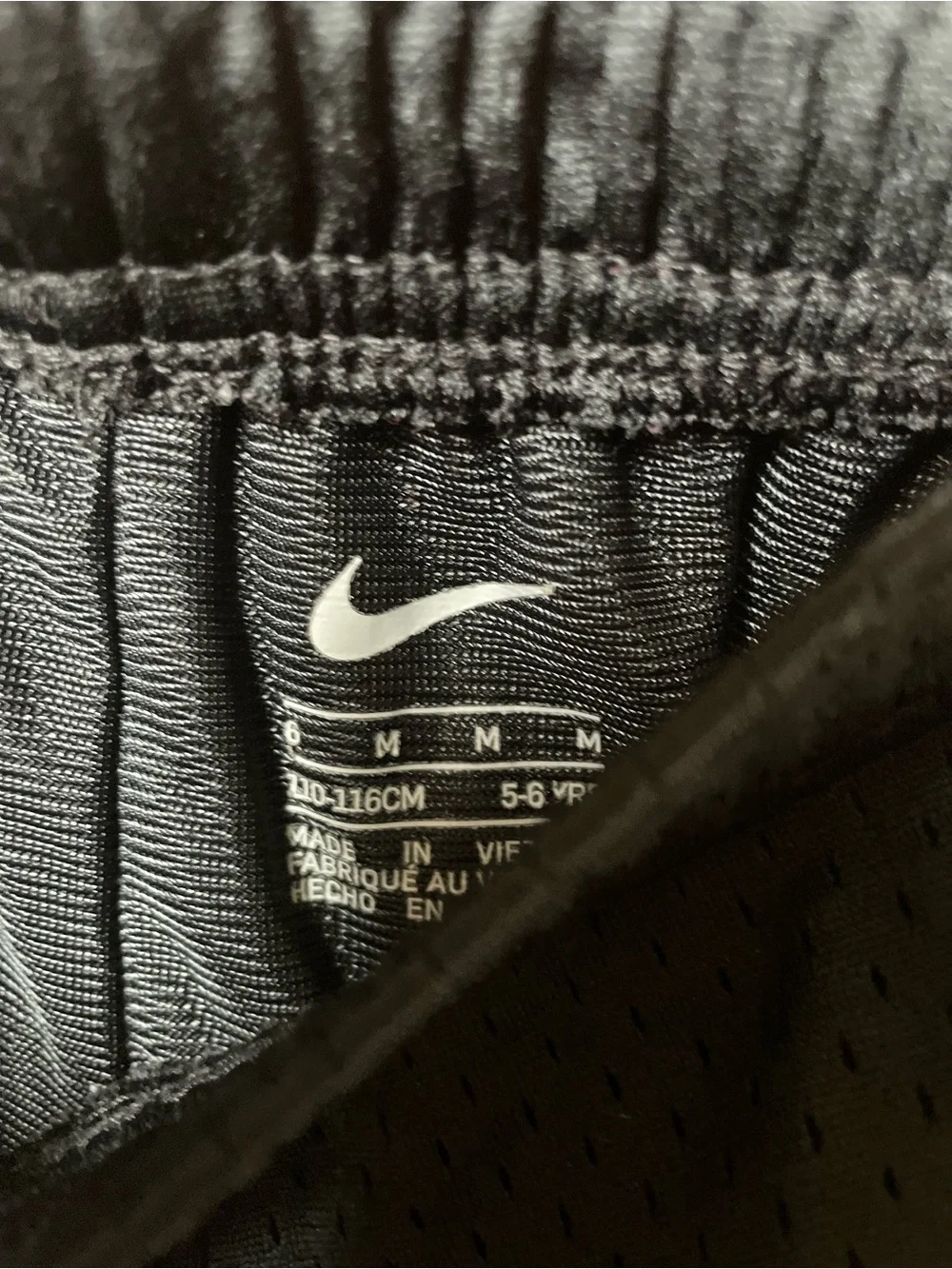 Nike boys size 6 black athletic shorts